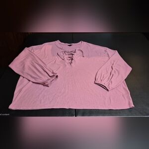 Ladies size 3 (3X) mauve Torrid blouse